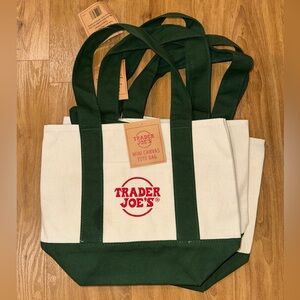 NWT - Trader Joe’s Mini Canvas Tote Bag (Green)